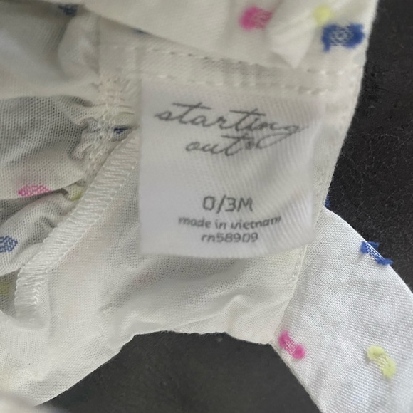 Starting Out 2 piece outfit - Picture 2 of 3